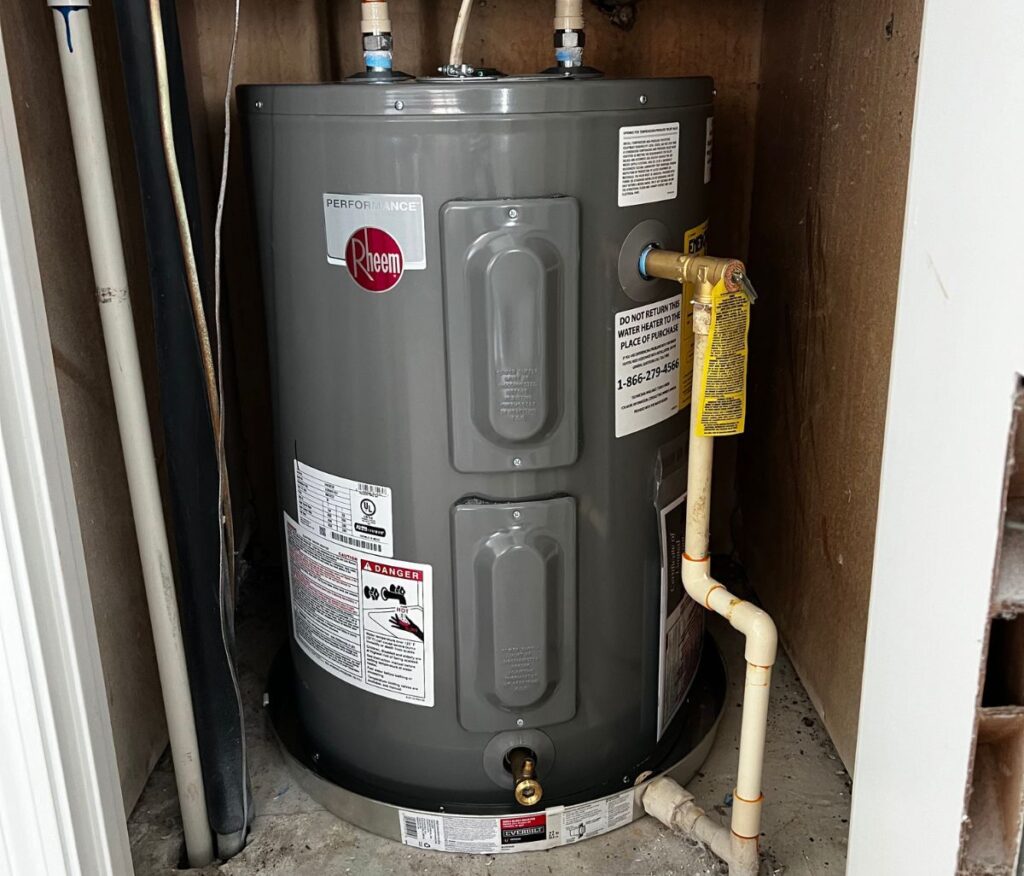 water heater repair emergency, how long do hot water heaters last, hot water heater leaking from top